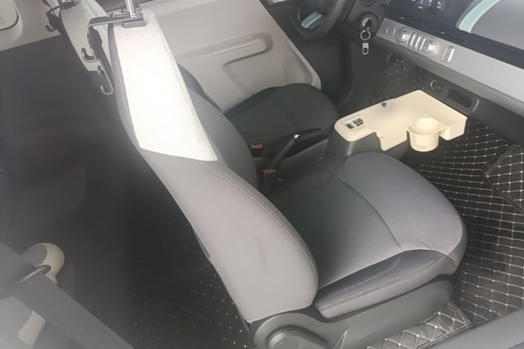 Used CHANGAN NEVO Lumin 2025 210 km Fragrant Edition Right Front Seat