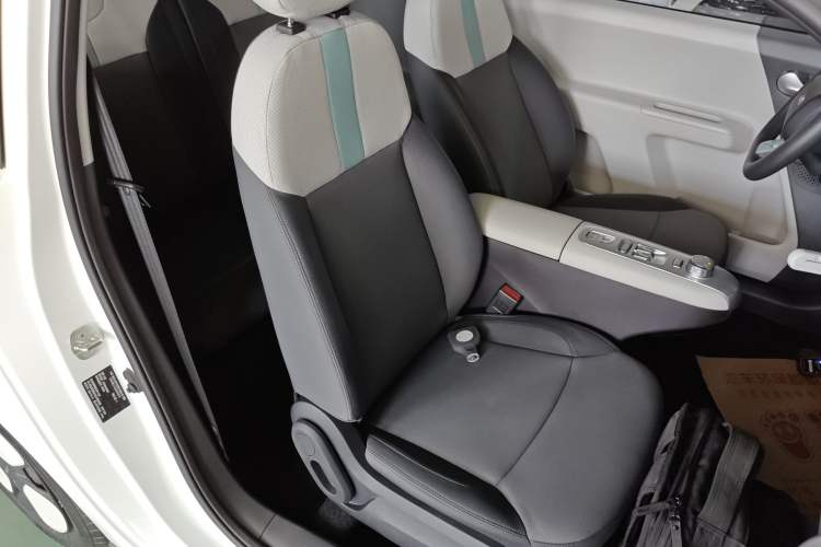 Used CHANGAN NEVO Lumin 2025 205 km Xiangqin Version Right Front Seat