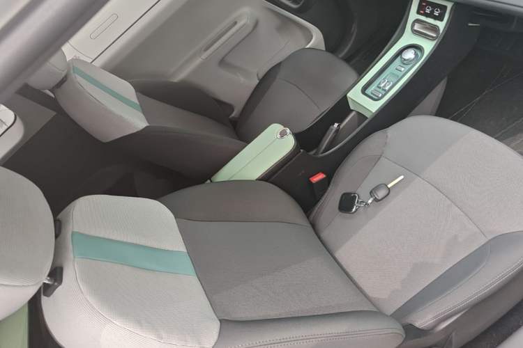 Used CHANGAN NEVO Lumin 2025 205km Refreshing Edition Right Front Seat