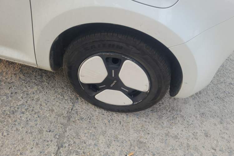 Used CHANGAN NEVO Lumin 2025 205 km Xiangqin Version Right Front Wheel Hub