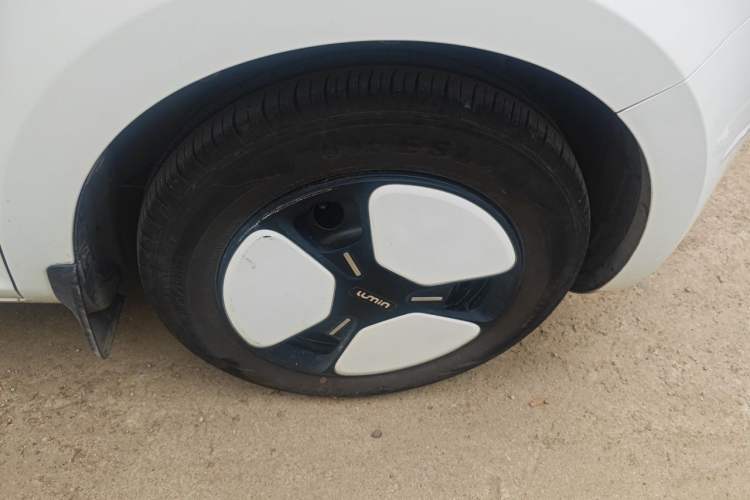 Used CHANGAN NEVO Lumin 2025 205 km Xiangqin Version Right Front Wheel Hub