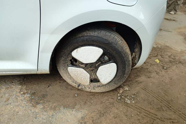 Used CHANGAN NEVO Lumin 2025 205 km Xiangqin Version Right Front Wheel Hub
