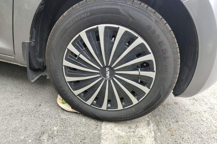 Used CHANGAN NEVO Lumin 2025 205 km Xiangqin Version Right Front Wheel Hub