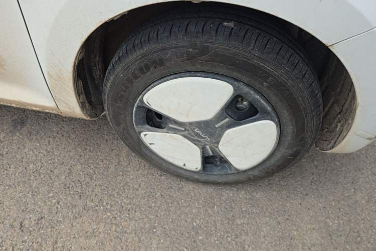 Used CHANGAN NEVO Lumin 2025 205 km Xiangqin Version Right Front Wheel Hub