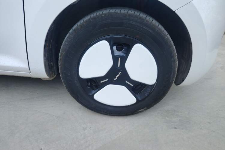 Used CHANGAN NEVO Lumin 2025 205 km Xiangqin Version Right Front Wheel Hub
