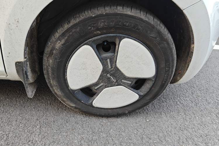 Used CHANGAN NEVO Lumin 2025 205 km Xiangqin Version Right Front Wheel Hub