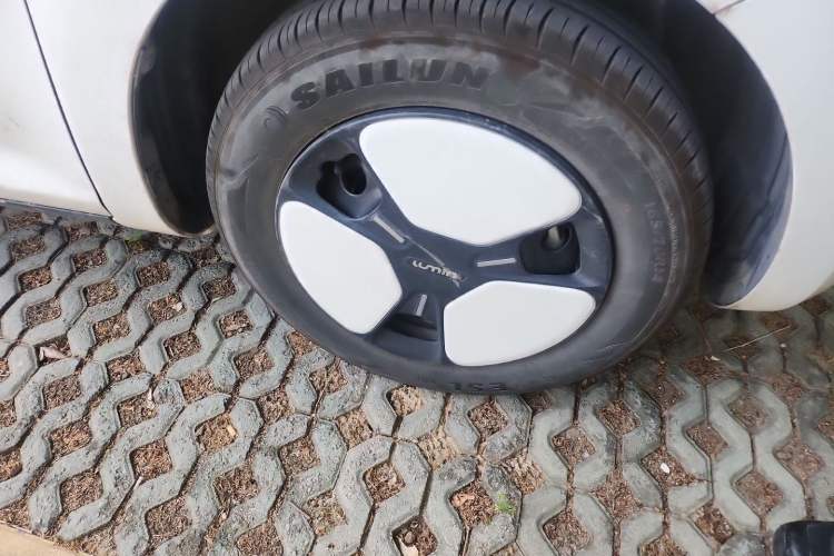 Used CHANGAN NEVO Lumin 2025 301km Cute Baby Edition Right Front Wheel Hub