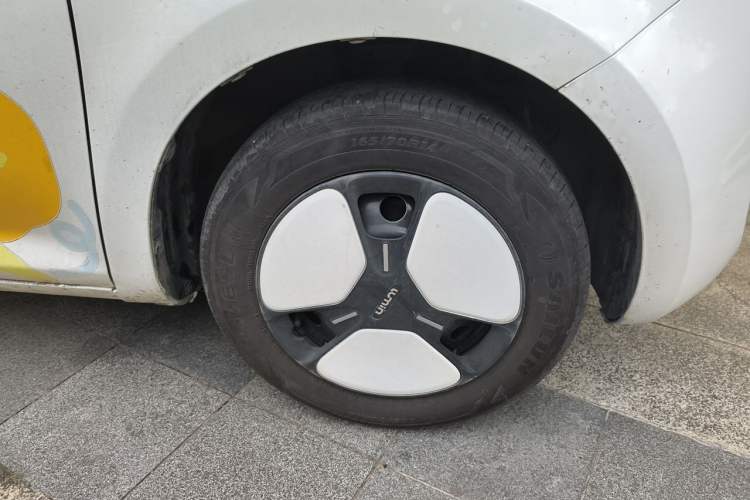 Used CHANGAN NEVO Lumin 2025 205 km Xiangqin Version Right Front Wheel Hub