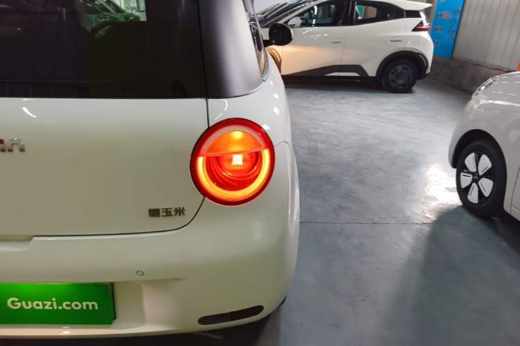 Used CHANGAN NEVO Lumin 2025 205 km Xiangqin Version Right Rear Taillight