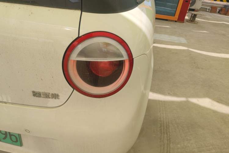 Used CHANGAN NEVO Lumin 2025 301km Honey Dew Edition Right Rear Taillight