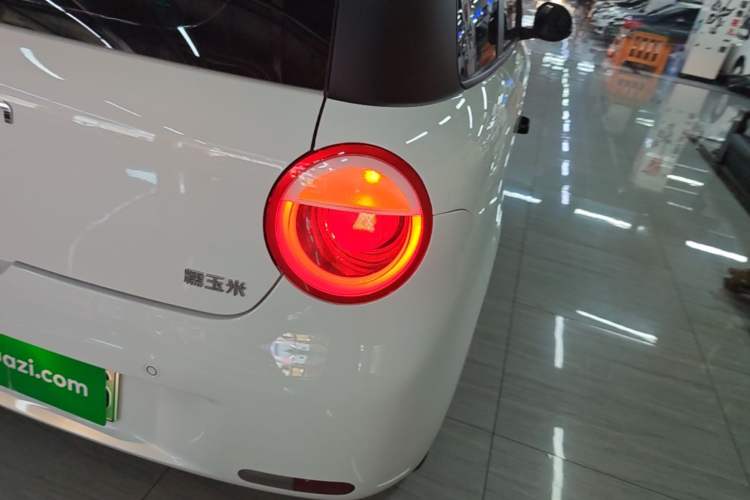 Used CHANGAN NEVO Lumin 2025 205km Refreshing Edition Right Rear Taillight