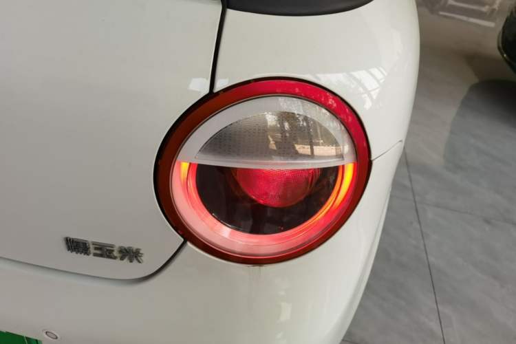 Used CHANGAN NEVO Lumin 2025 205 km Xiangqin Version Right Rear Taillight