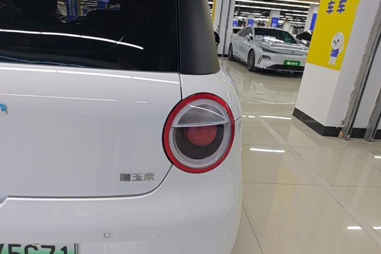 Used CHANGAN NEVO Lumin 2025 205 km Xiangqin Version Right Rear Taillight