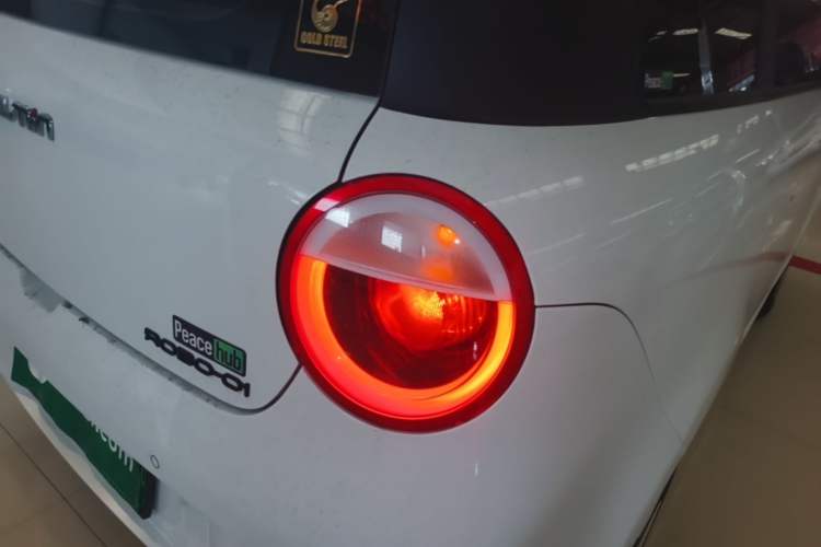 Used CHANGAN NEVO Lumin 2025 205 km Xiangqin Version Right Rear Taillight