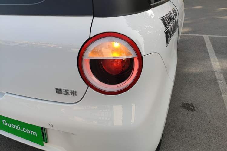 Used CHANGAN NEVO Lumin 2025 205 km Xiangqin Version Right Rear Taillight
