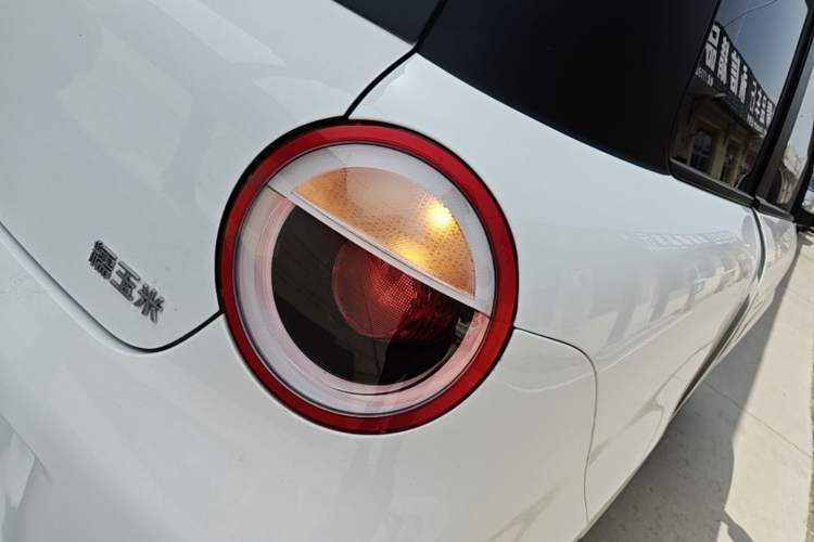 Used CHANGAN NEVO Lumin 2025 301km Honey Dew Edition Right Rear Taillight