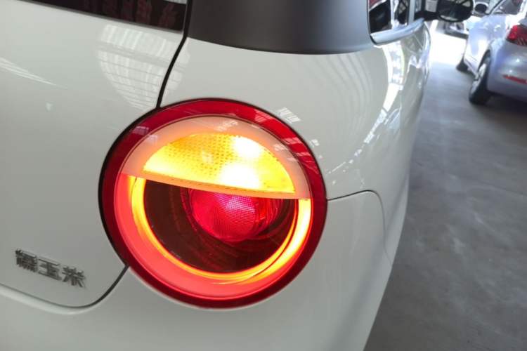 Used CHANGAN NEVO Lumin 2025 205 km Xiangqin Version Right Rear Taillight