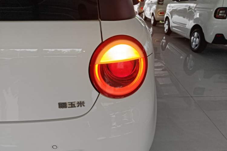 Used CHANGAN NEVO Lumin 2025 205 km Xiangqin Version Right Rear Taillight