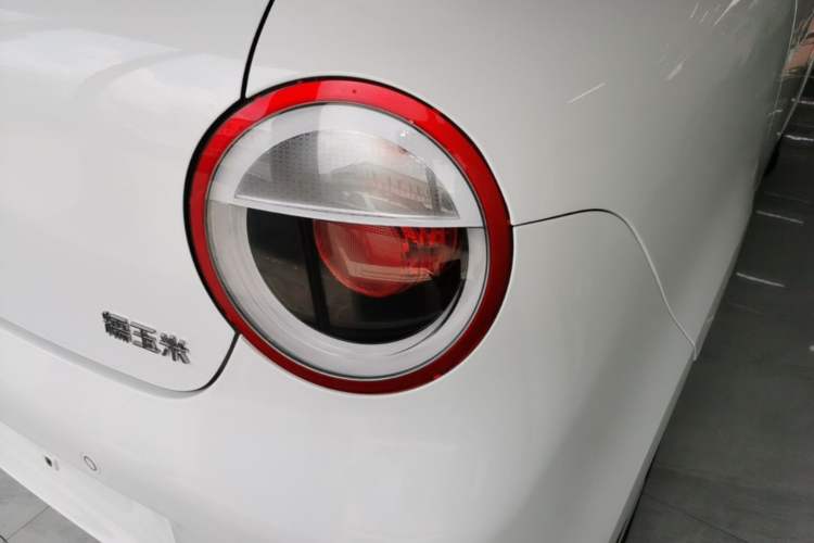 Used CHANGAN NEVO Lumin 2025 205 km Xiangqin Version Right Rear Taillight