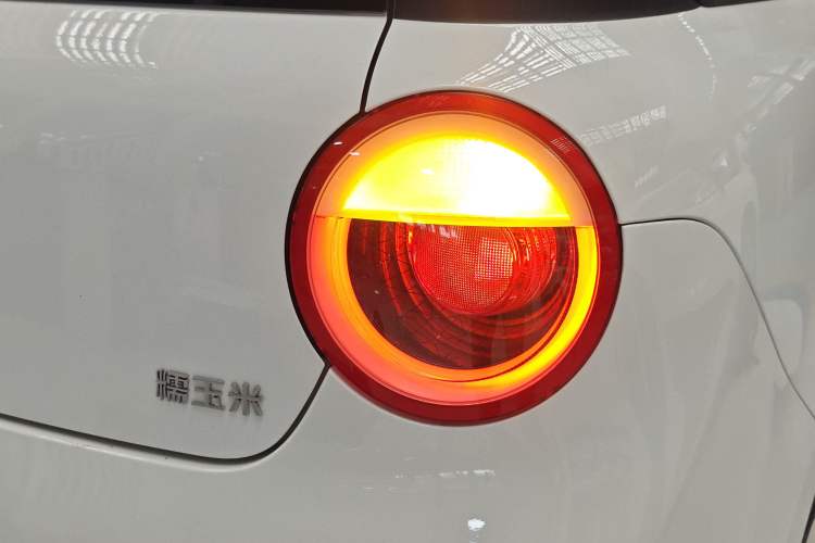 Used CHANGAN NEVO Lumin 2025 205 km Xiangqin Version Right Rear Taillight