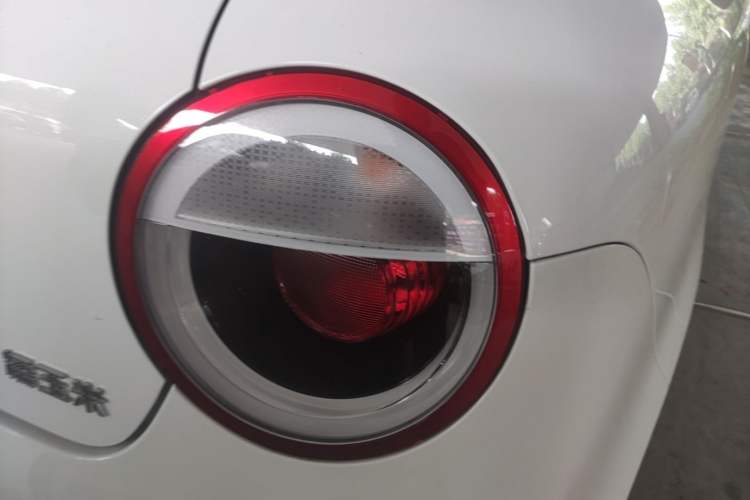 Used CHANGAN NEVO Lumin 2025 301km Honey Dew Edition Right Rear Taillight