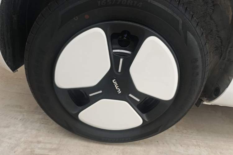 Used CHANGAN NEVO Lumin 2025 205 km Xiangqin Version Right Rear Wheel Hub