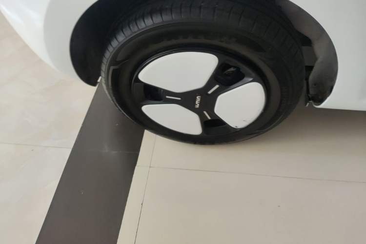 Used CHANGAN NEVO Lumin 2025 205 km Xiangqin Version Right Rear Wheel Hub