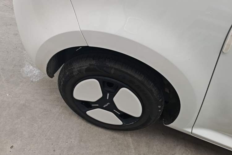 Used CHANGAN NEVO Lumin 2025 301km Honey Dew Edition Right Rear Wheel Hub