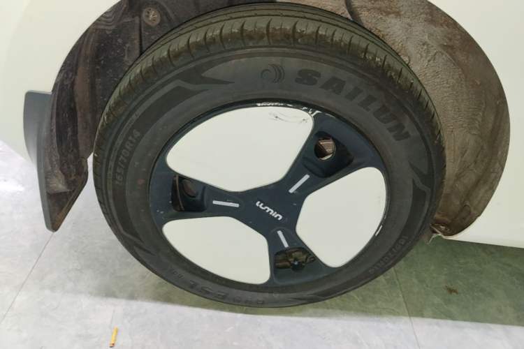 Used CHANGAN NEVO Lumin 2025 301km Honey Dew Edition Right Rear Wheel Hub