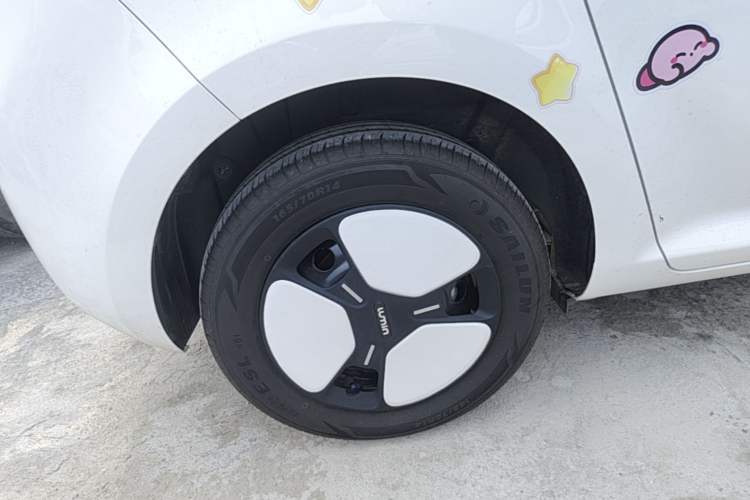 Used CHANGAN NEVO Lumin 2025 301km Honey Dew Edition Right Rear Wheel Hub