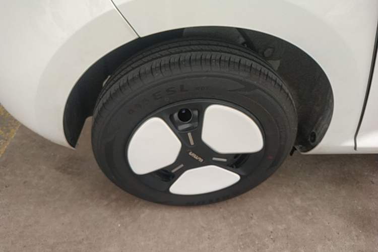 Used CHANGAN NEVO Lumin 2025 205 km Xiangqin Version Right Rear Wheel Hub