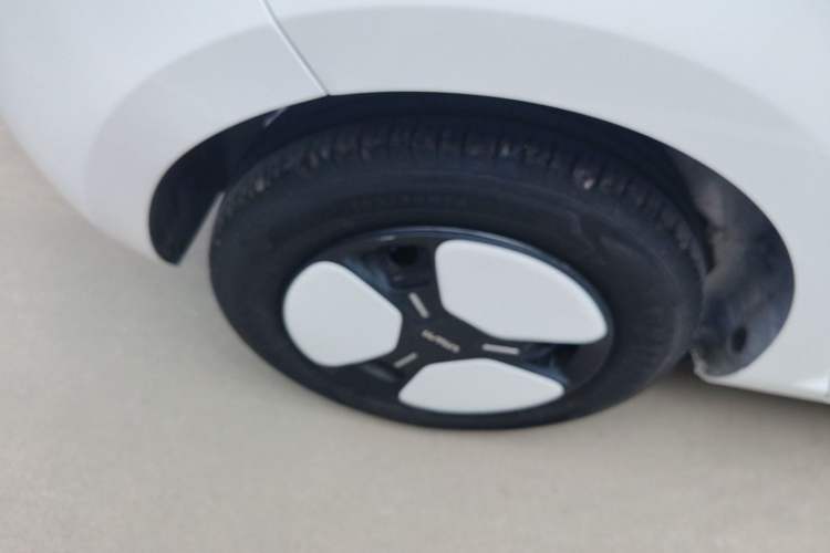 Used CHANGAN NEVO Lumin 2025 205 km Xiangqin Version Right Rear Wheel Hub