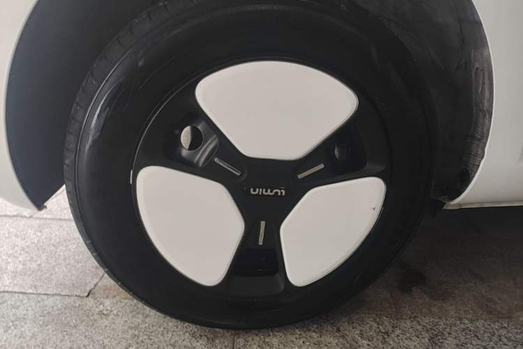 Used CHANGAN NEVO Lumin 2025 301km Honey Dew Edition Right Rear Wheel Hub