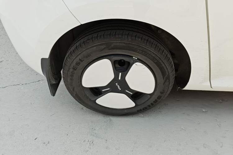 Used CHANGAN NEVO Lumin 2025 301km Honey Dew Edition Right Rear Wheel Hub