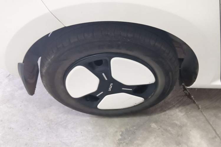 Used CHANGAN NEVO Lumin 2025 301km Honey Dew Edition Right Rear Wheel Hub
