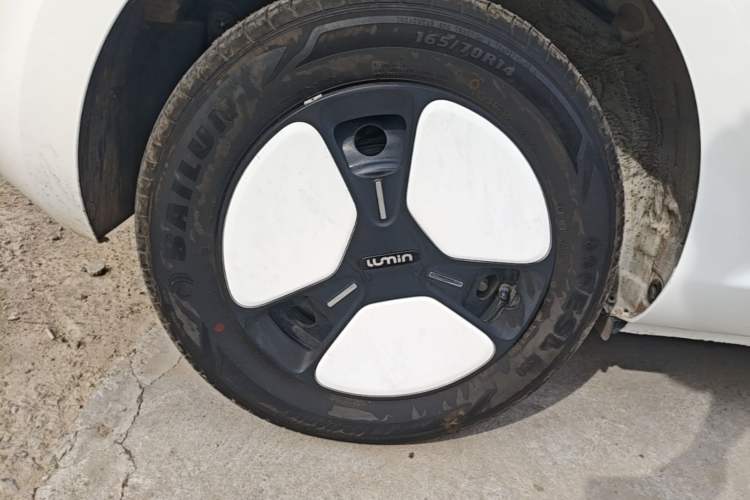 Used CHANGAN NEVO Lumin 2025 301km Honey Dew Edition Right Rear Wheel Hub