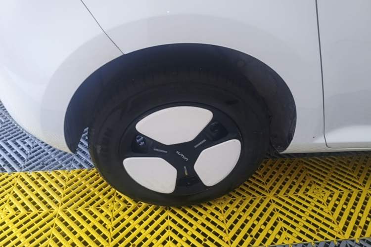 Used CHANGAN NEVO Lumin 2025 205 km Xiangqin Version Right Rear Wheel Hub