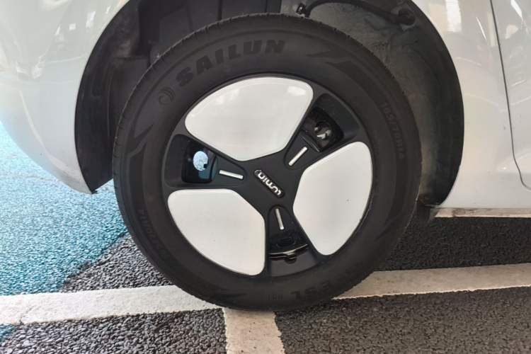 Used CHANGAN NEVO Lumin 2025 301km Honey Dew Edition Right Rear Wheel Hub