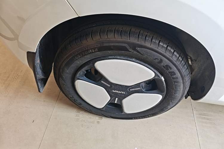 Used CHANGAN NEVO Lumin 2025 301km Honey Dew Edition Right Rear Wheel Hub