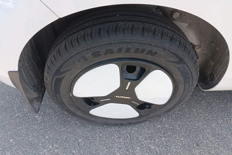 Used CHANGAN NEVO Lumin 2025 205 km Xiangqin Version Right Rear Wheel Hub