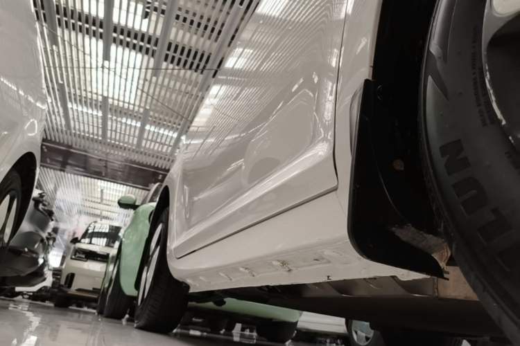 Used CHANGAN NEVO Lumin 2025 301km Honey Dew Edition Right Side Sill