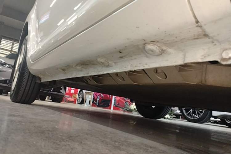 Used CHANGAN NEVO Lumin 2025 301km Honey Dew Edition Right Side Sill