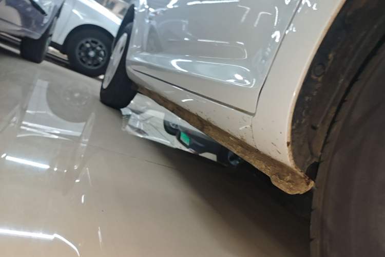 Used CHANGAN NEVO Lumin 2025 205km Refreshing Edition Right Side Sill