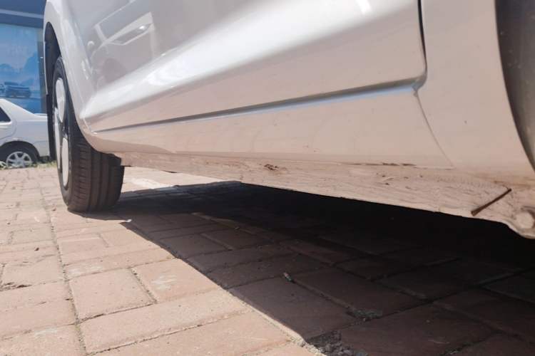 Used CHANGAN NEVO Lumin 2025 205 km Xiangqin Version Right Side Sill