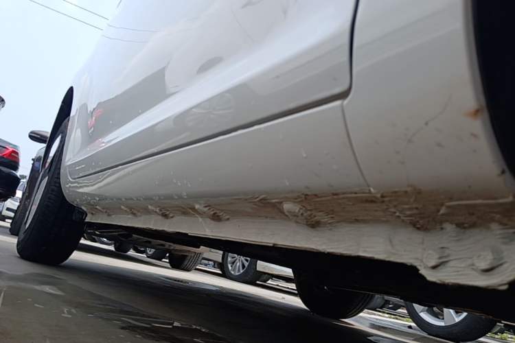 Used CHANGAN NEVO Lumin 2025 205km Refreshing Edition Right Side Sill