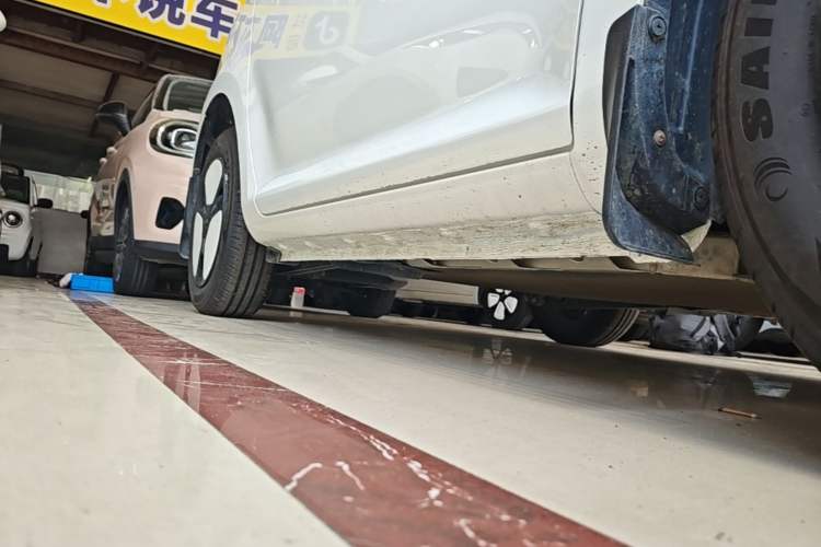 Used CHANGAN NEVO Lumin 2025 301km Honey Dew Edition Right Side Sill