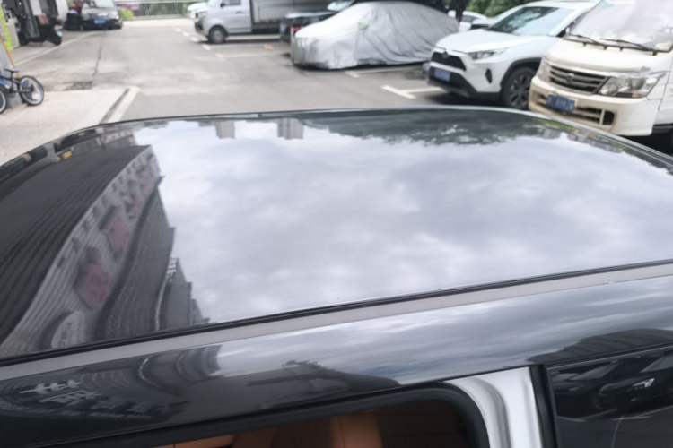 Used CHANGAN NEVO Lumin 2025 301km Honey Dew Edition Roof