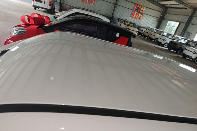 Used CHANGAN NEVO Lumin 2025 205km Refreshing Edition Roof