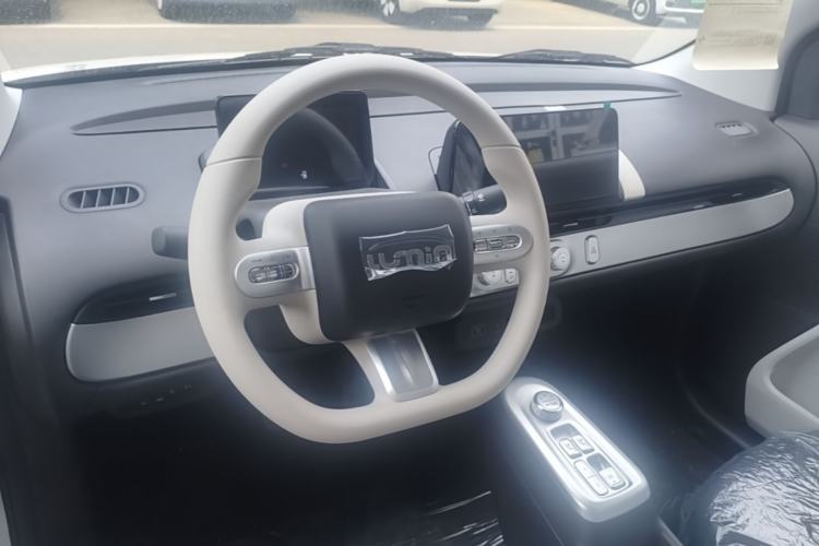 Used CHANGAN NEVO Lumin 2025 205 km Xiangqin Version Steering Wheel