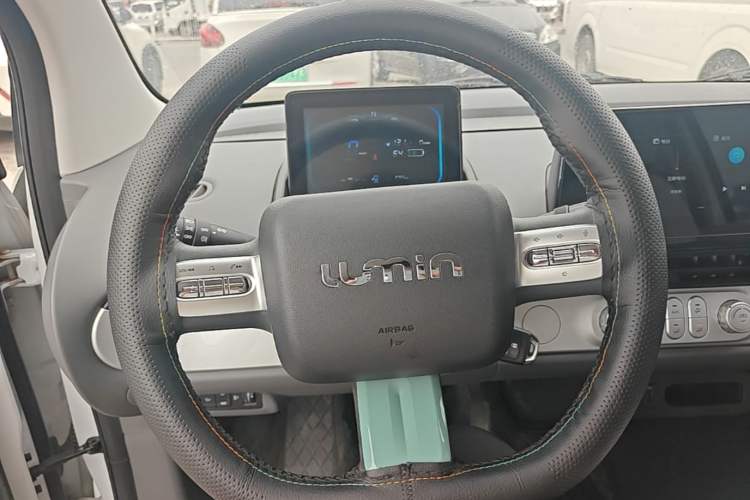 Used CHANGAN NEVO Lumin 2025 205 km Xiangqin Version Steering Wheel